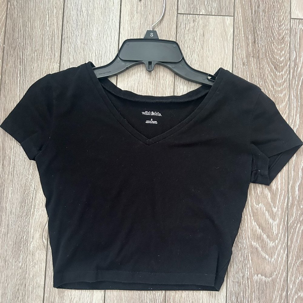 Black Wild Fable Cropped T-Shirt, Small